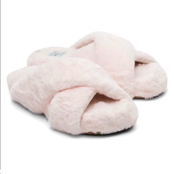 Toms Women's Susie Eva Pink Faux Fur Slip On Slippers Slides Size 6 - Picture 3 of 7